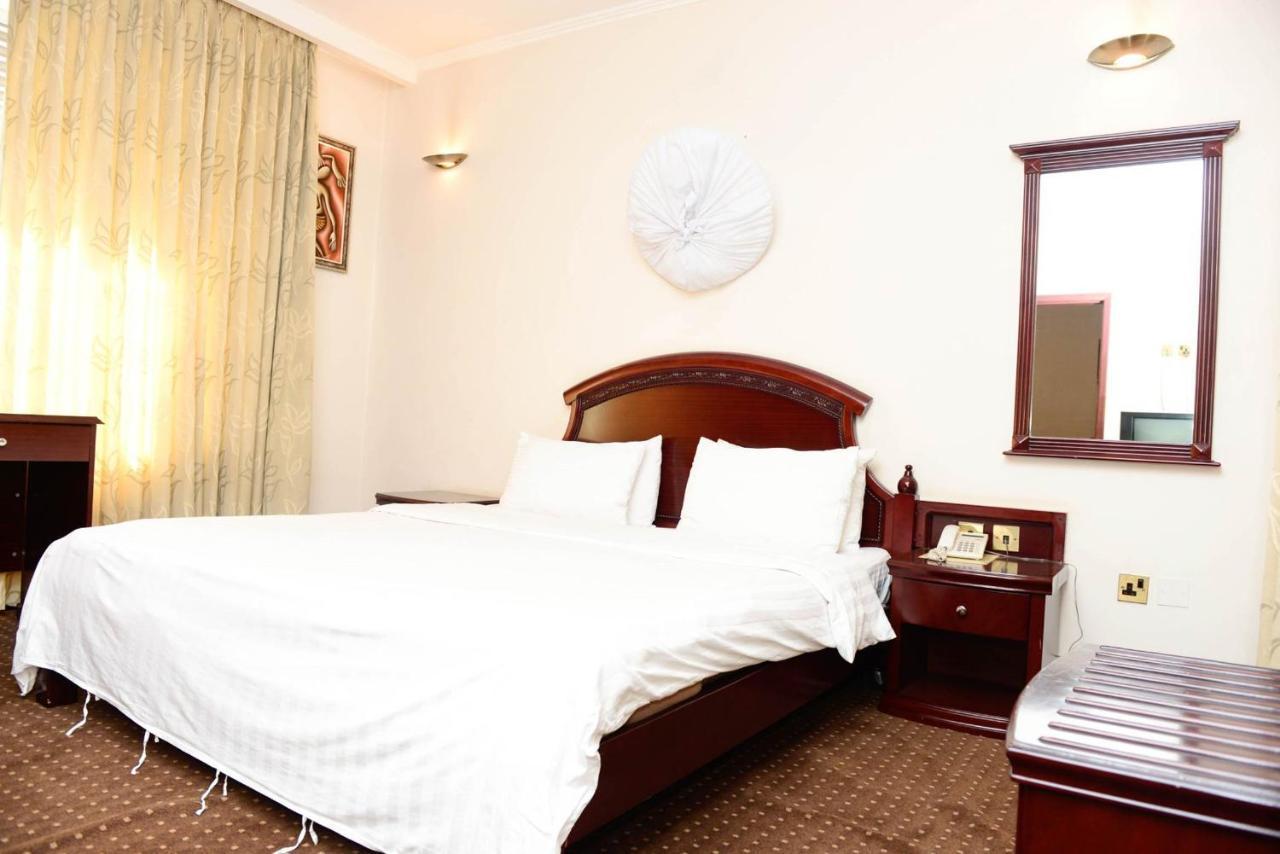Room In Bb - Enjoy You Vacation Wail Staying In This Single Room Fit For 2 People Kigali Kültér fotó