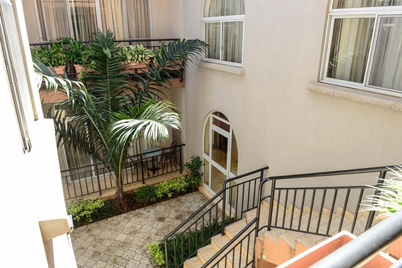 Room In Bb - Enjoy You Vacation Wail Staying In This Single Room Fit For 2 People Kigali Kültér fotó
