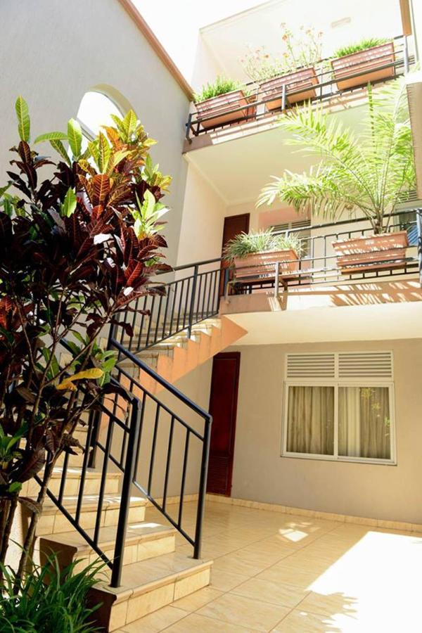 Room In Bb - Enjoy You Vacation Wail Staying In This Single Room Fit For 2 People Kigali Kültér fotó